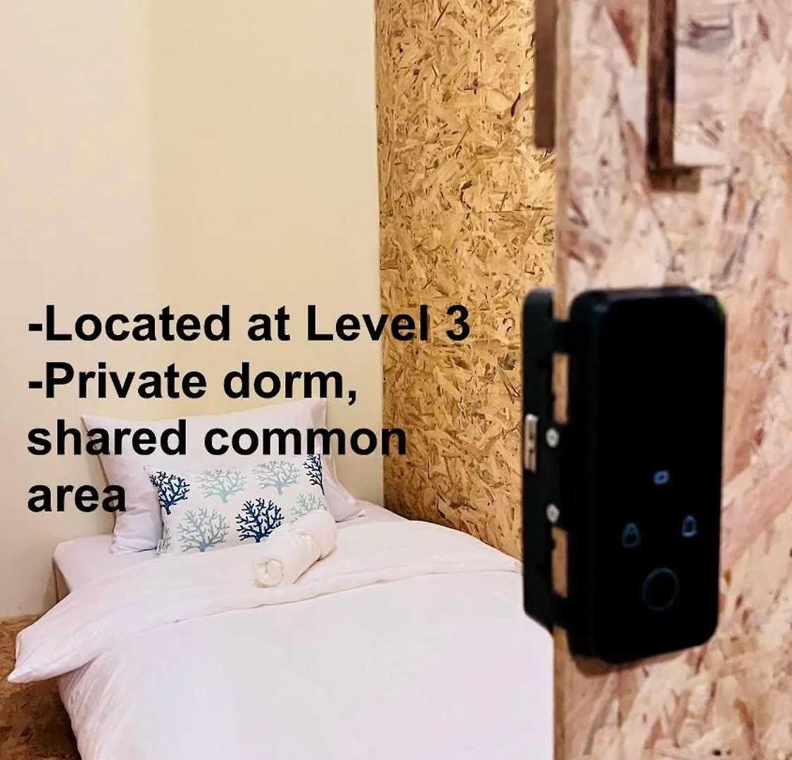 בית הארחה ג'ורג' טאון My Guesthouse 109 - Self Check In (Adults Only)
